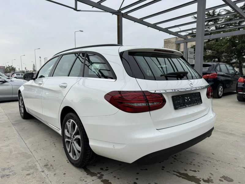 Mercedes-Benz C 220 d* 160ps* 6ск* Facelift* LED* НАВИ* Теглич* , снимка 3 - Автомобили и джипове - 51922961