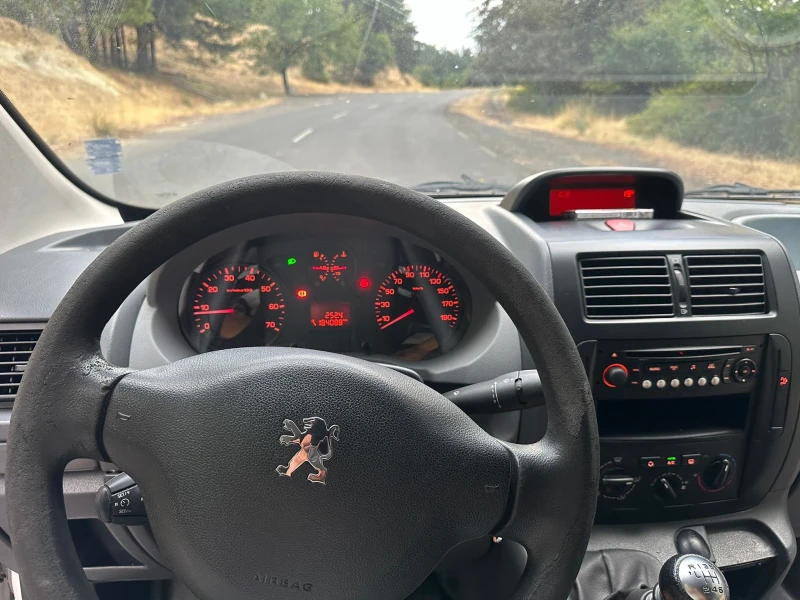 Peugeot Expert, снимка 10 - Автомобили и джипове - 52251886