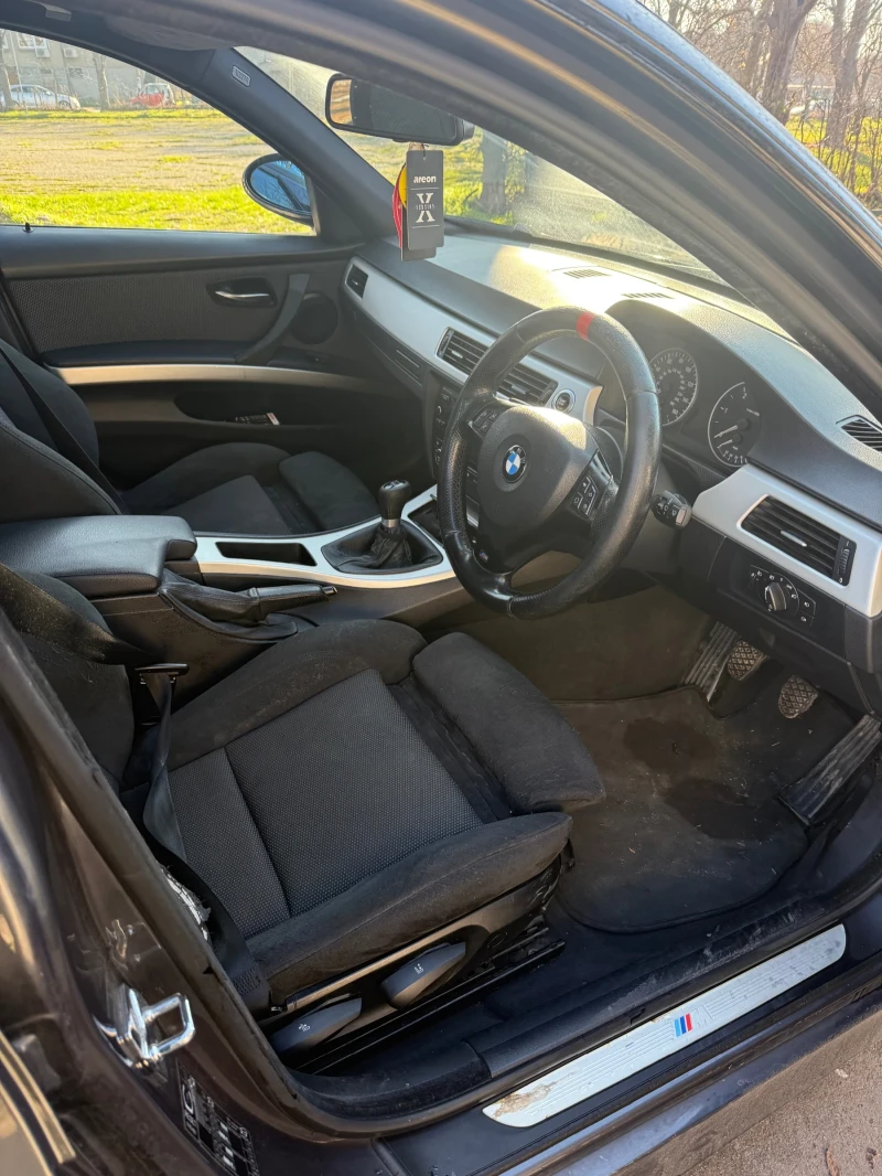 BMW 320, снимка 7 - Автомобили и джипове - 52929384