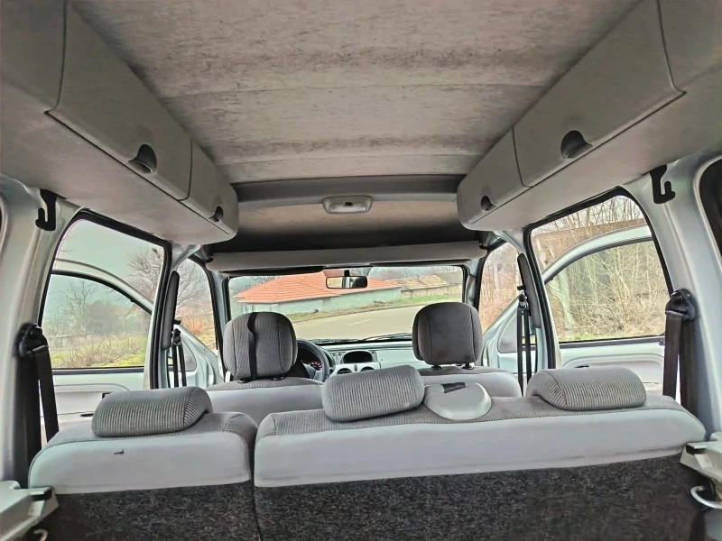 Renault Kangoo 1.6 газ/бензин, снимка 11 - Автомобили и джипове - 53130807