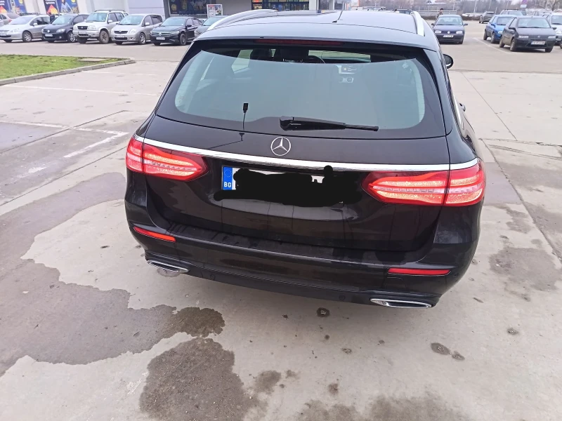 Mercedes-Benz E 220 W213, снимка 5 - Автомобили и джипове - 53289318