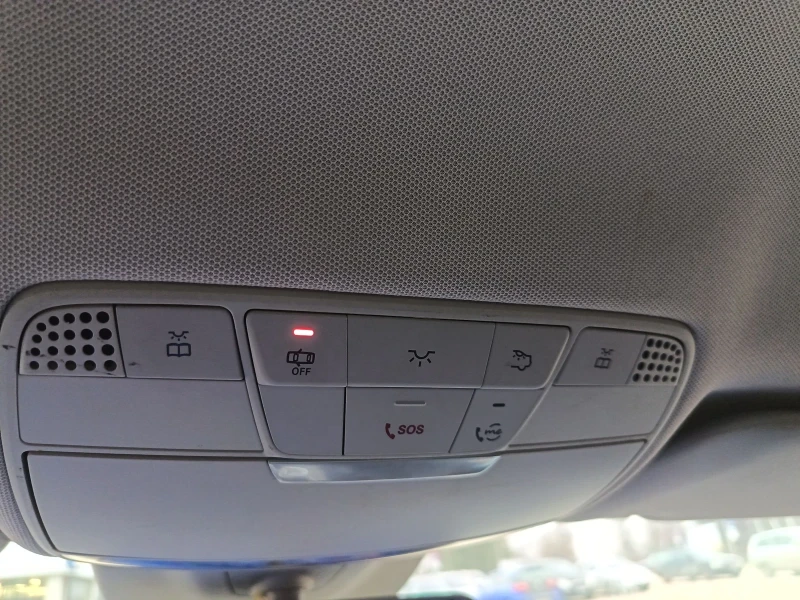 Mercedes-Benz E 220 W213, снимка 11 - Автомобили и джипове - 53289318