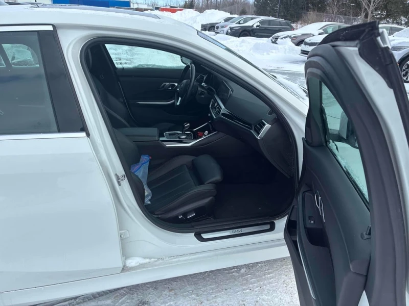 BMW 330 * xDrive * CARFAX * ПОДГРЕВИ * ЗАДНА КАМЕРА, снимка 17 - Автомобили и джипове - 53293988