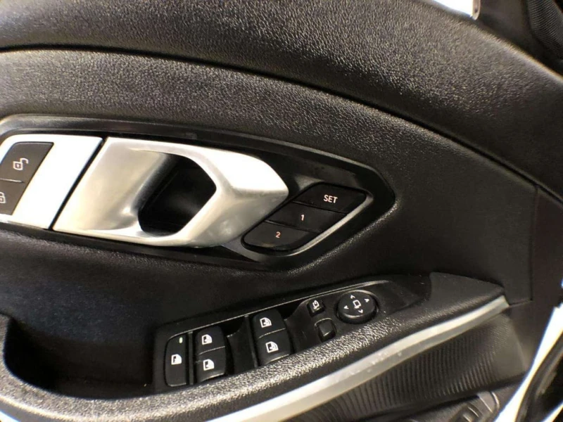 BMW 330 X-DRIVE SPORT PKG LEATHER SUNROOF NAVI CAMERA, снимка 10 - Автомобили и джипове - 53338896