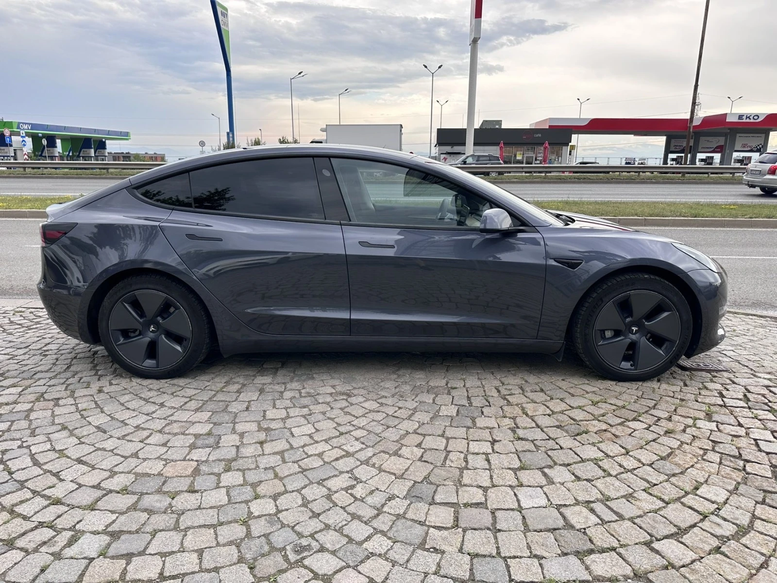 Tesla Model 3 Long Range/4x4/Dual motor/40 хил.км.!!! - изображение 8