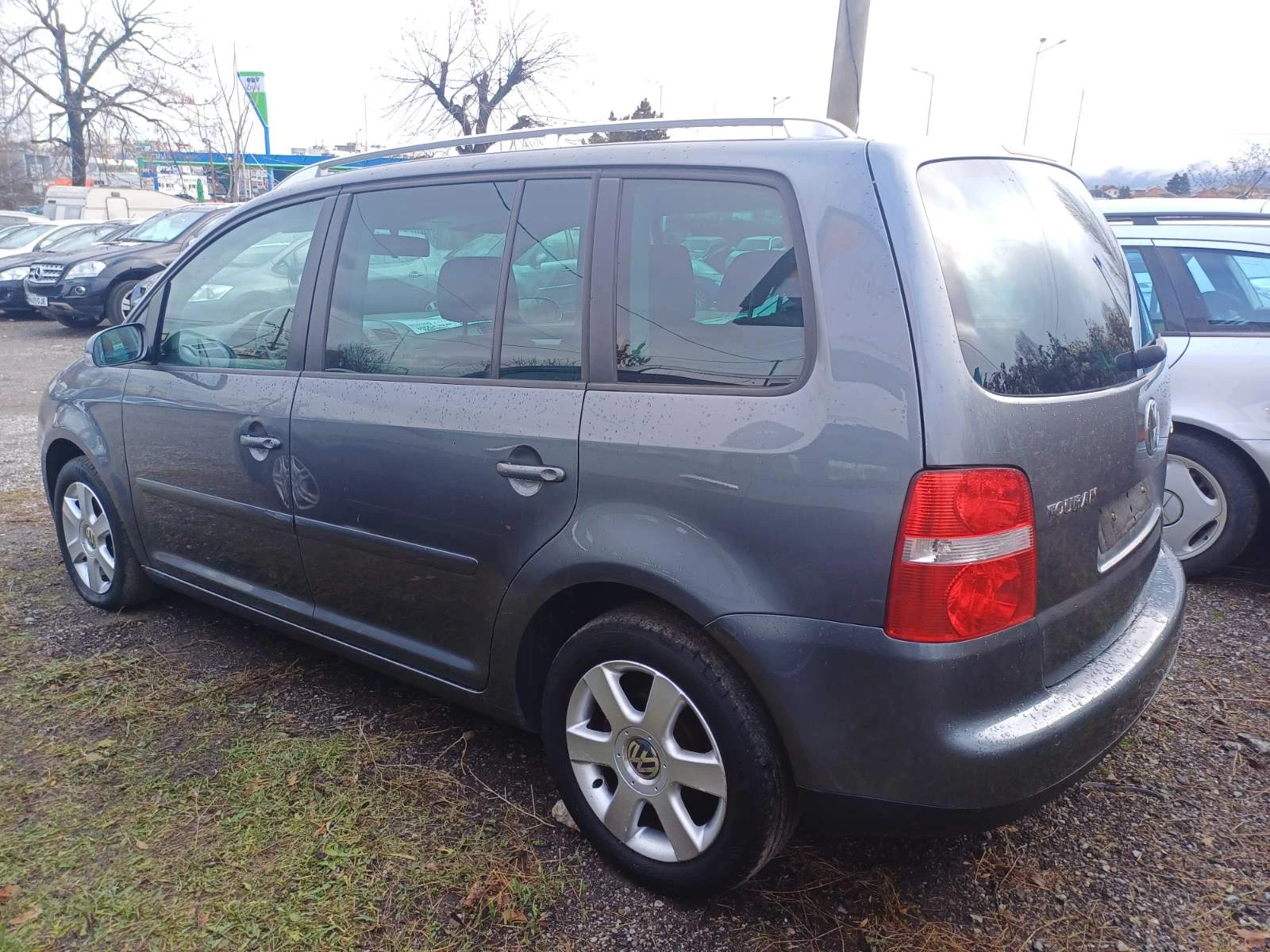 VW Touran 2.0d 140ps - изображение 4