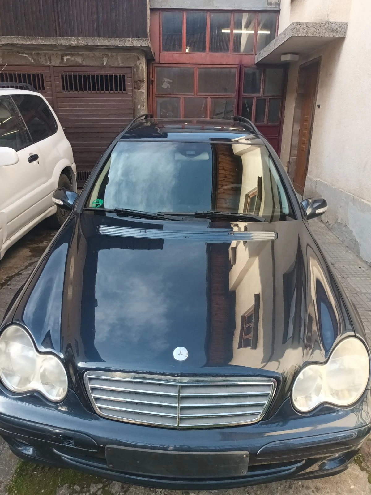 Mercedes-Benz C 180 6 ск. Обслужен Facelift  - изображение 6