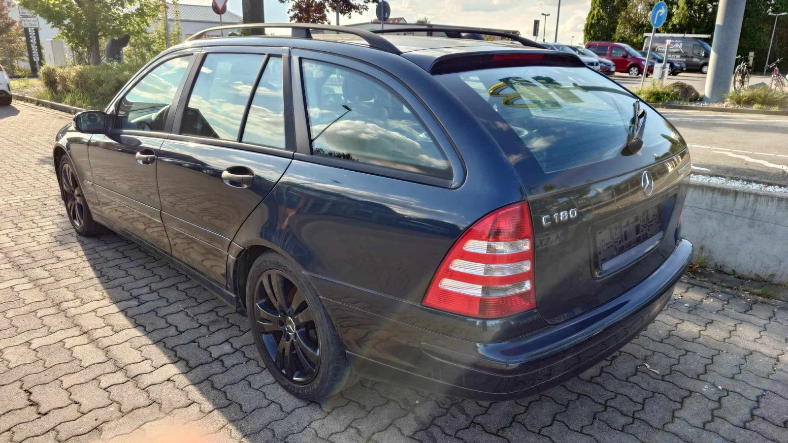 Mercedes-Benz C 180 6 ск. Обслужен Facelift  - изображение 2