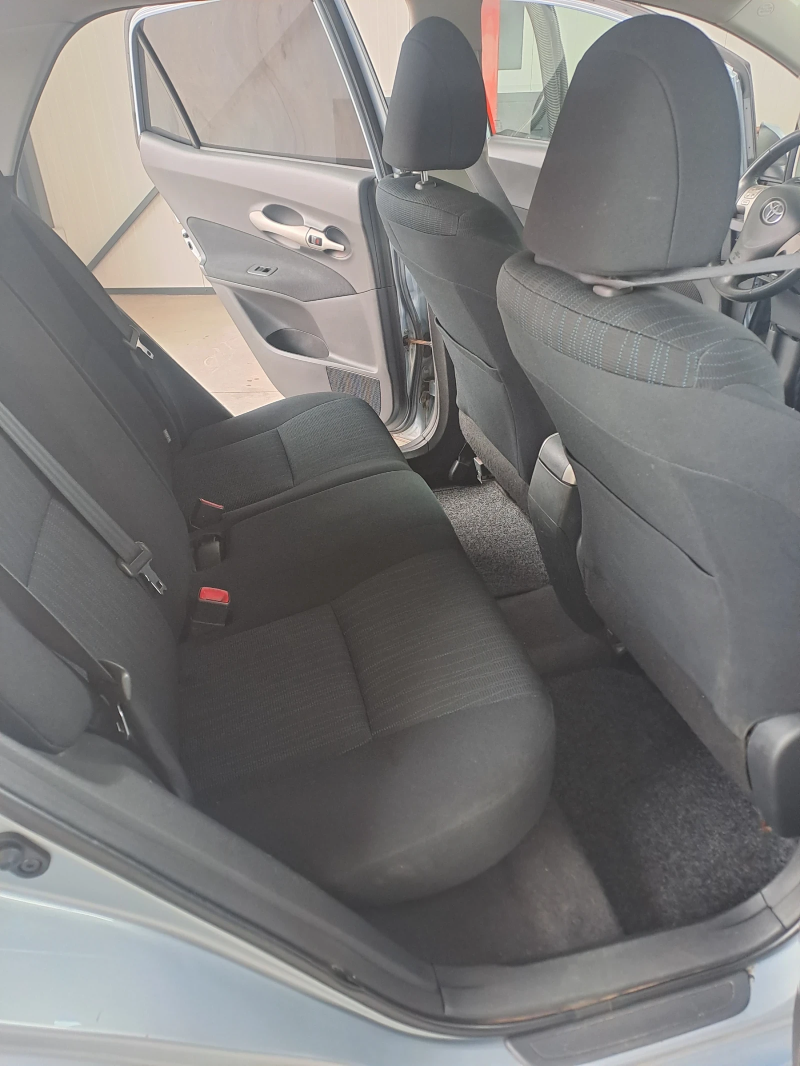 Toyota Auris  - изображение 3