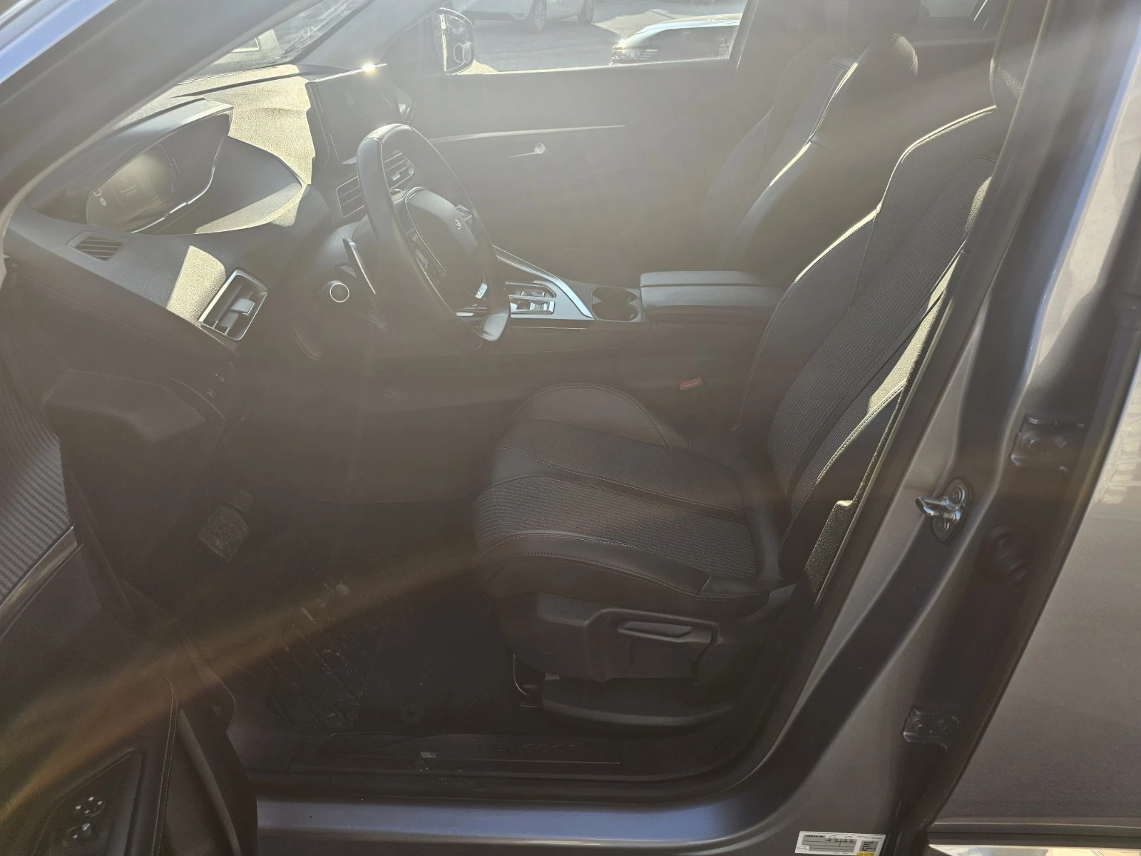 Peugeot 3008 1.6 Plug-In Hybrid 180 hp | Mobile.bg   14