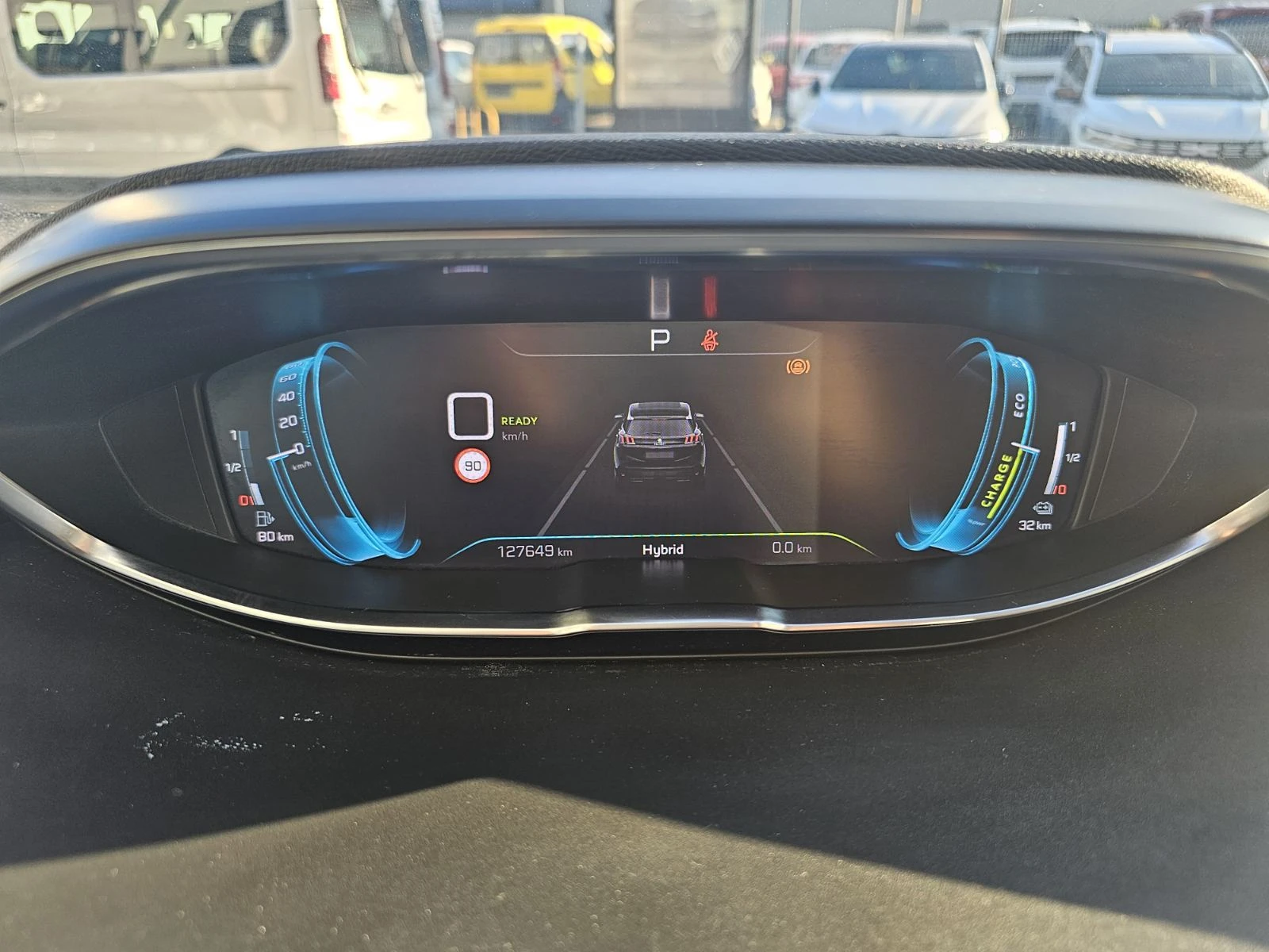 Peugeot 3008 1.6 Plug-In Hybrid 180 hp - изображение 8