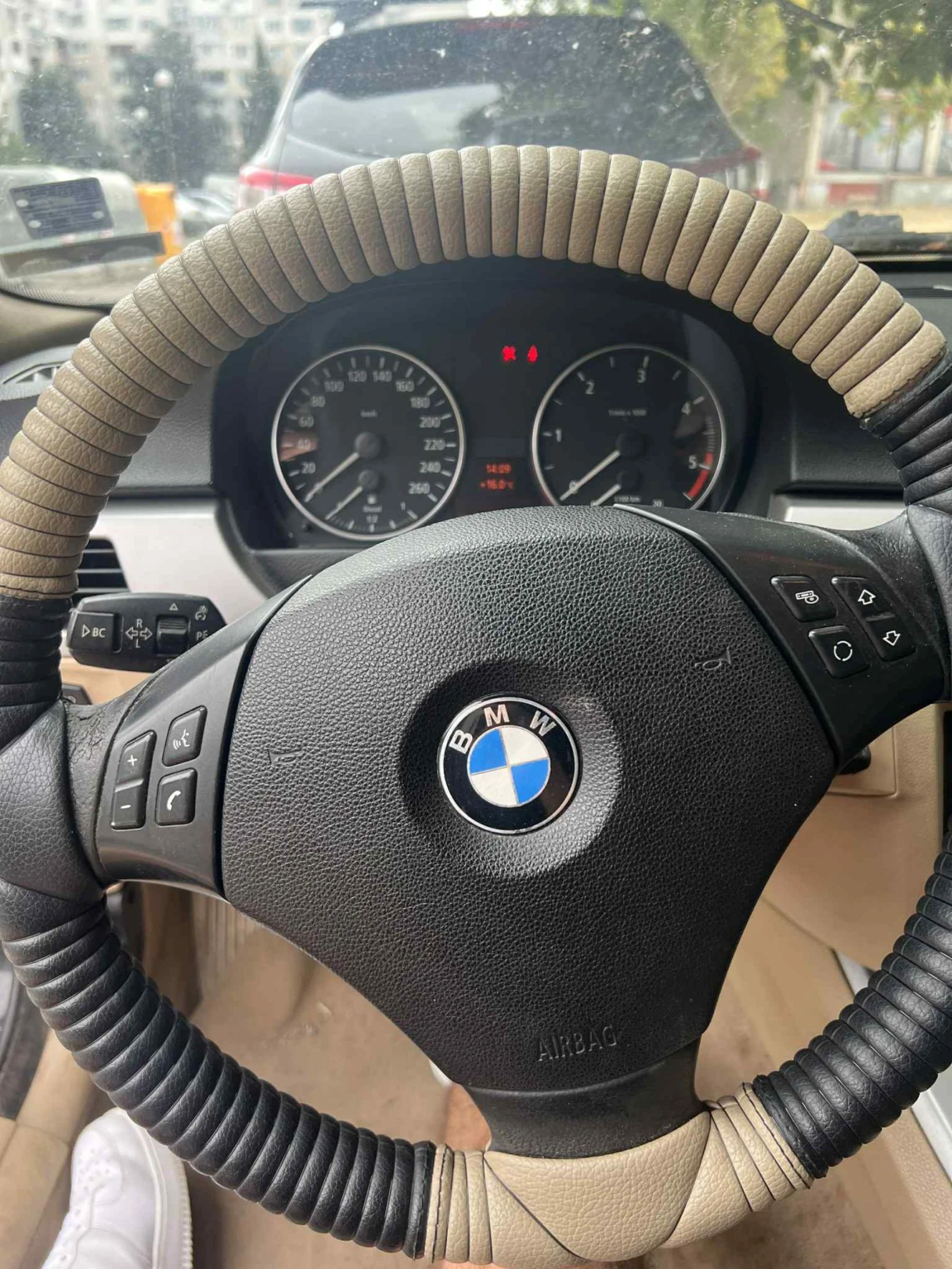 BMW 320  - изображение 5