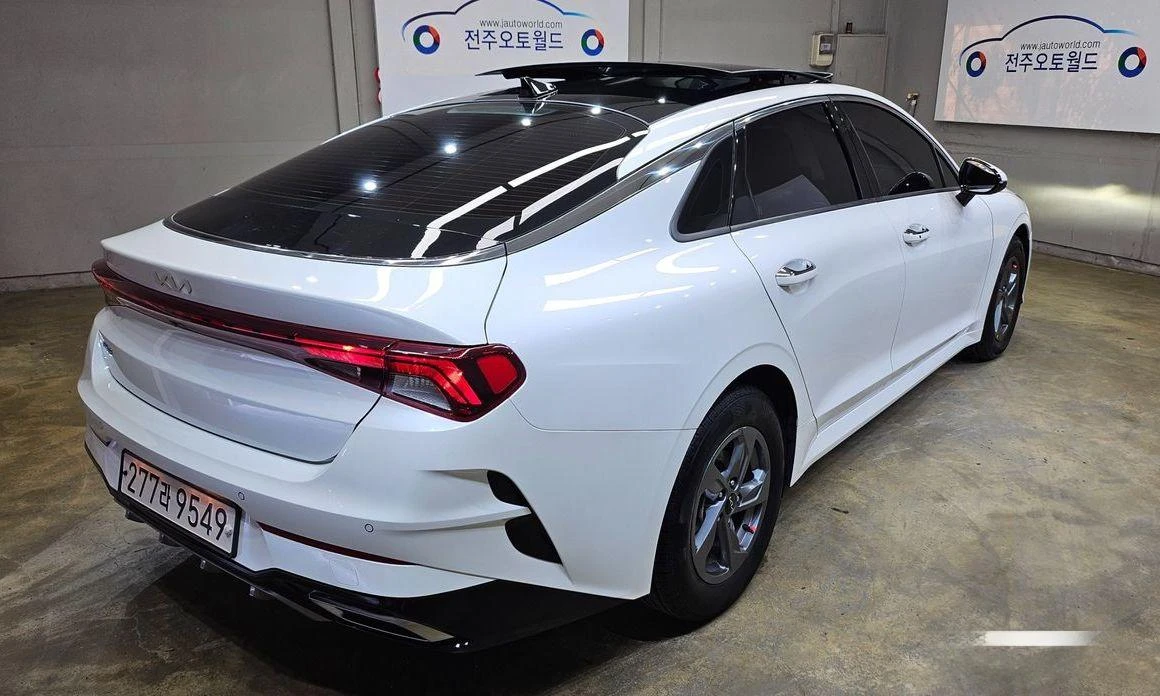 Kia K5 2.0 LPG Strandard * НАЙ-ДОБРА ЦЕНА В БЪЛГАРИЯ*  - изображение 3