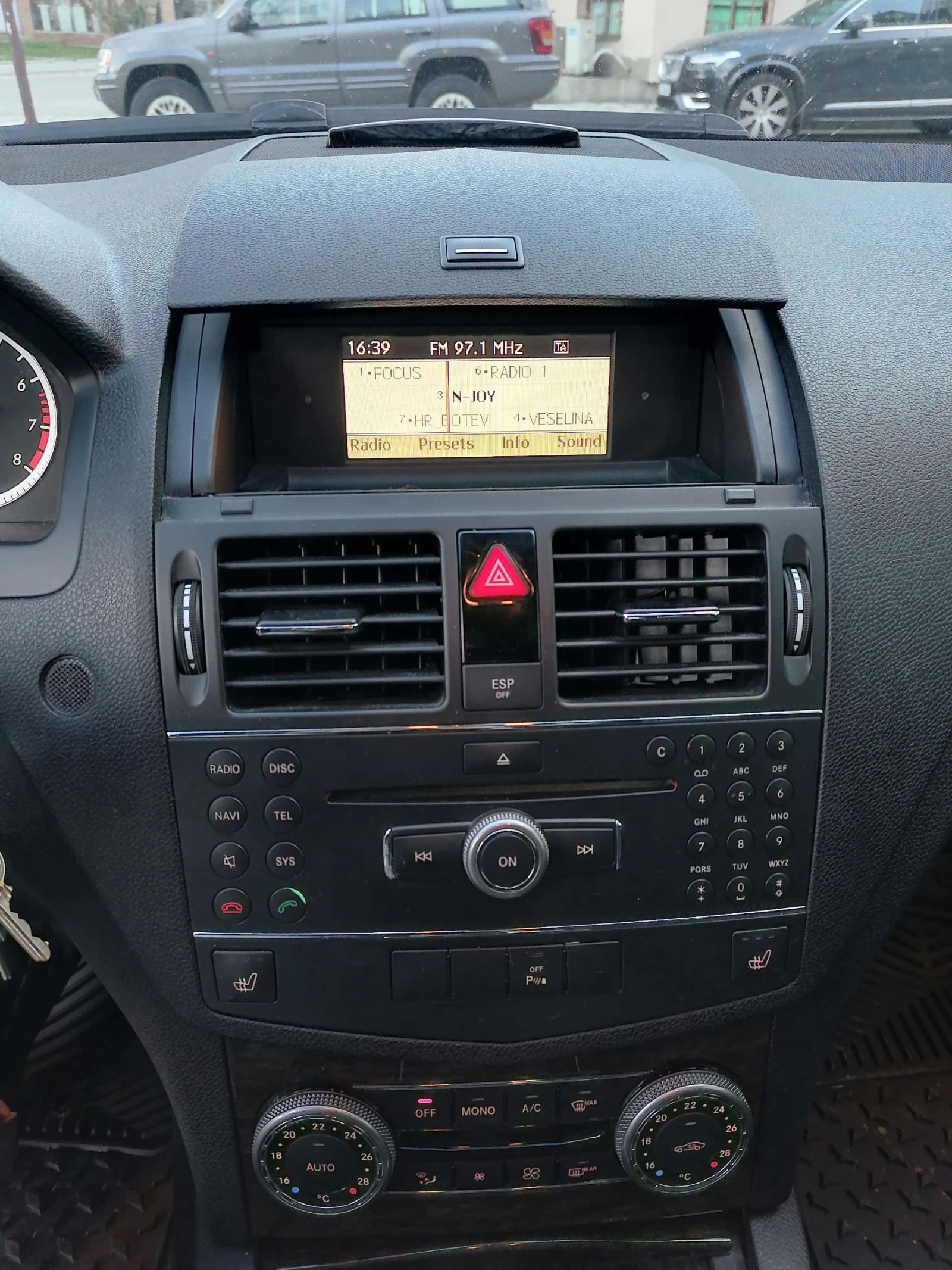 Mercedes-Benz C 180 Kompressor/Elegance/// | Mobile.bg   12