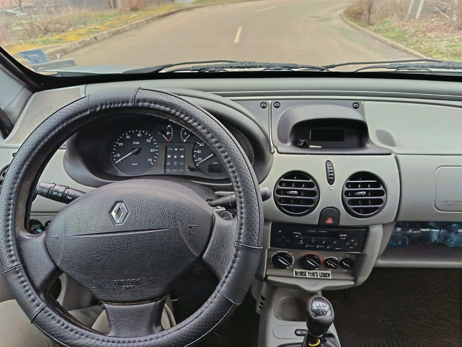 Renault Kangoo 1.6 газ/бензин - изображение 8