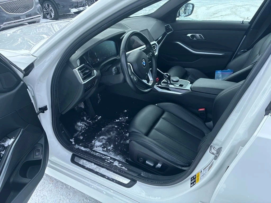 BMW 330 * xDrive * CARFAX * ПОДГРЕВИ * ЗАДНА КАМЕРА - изображение 5