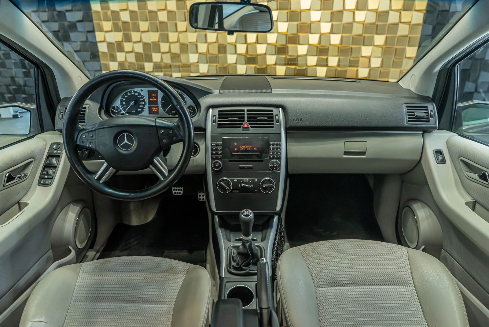 Mercedes-Benz B 180 CDI, снимка 12 - Автомобили и джипове - 53733836