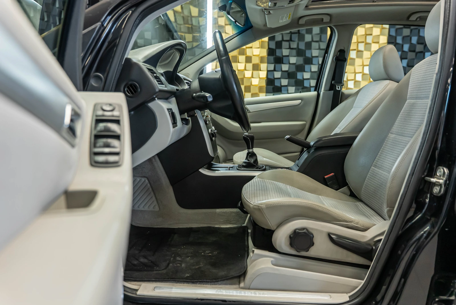 Mercedes-Benz B 180 CDI - изображение 9