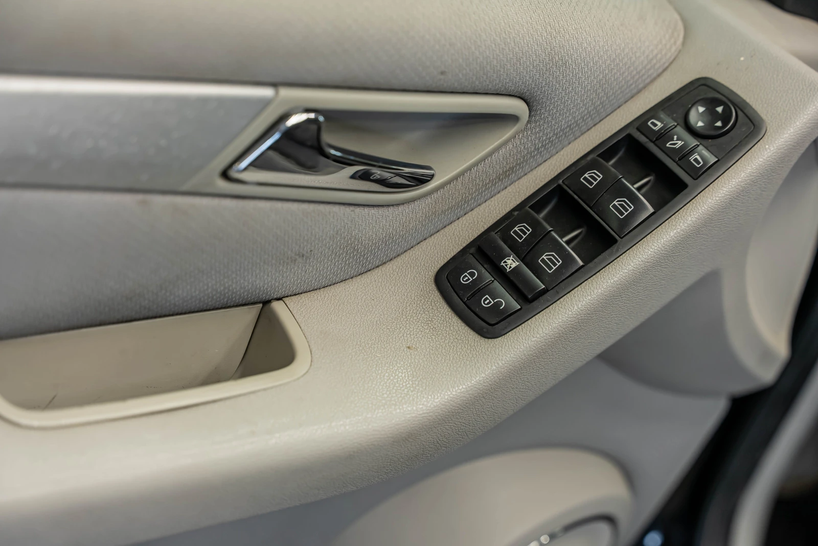 Mercedes-Benz B 180 CDI - изображение 8