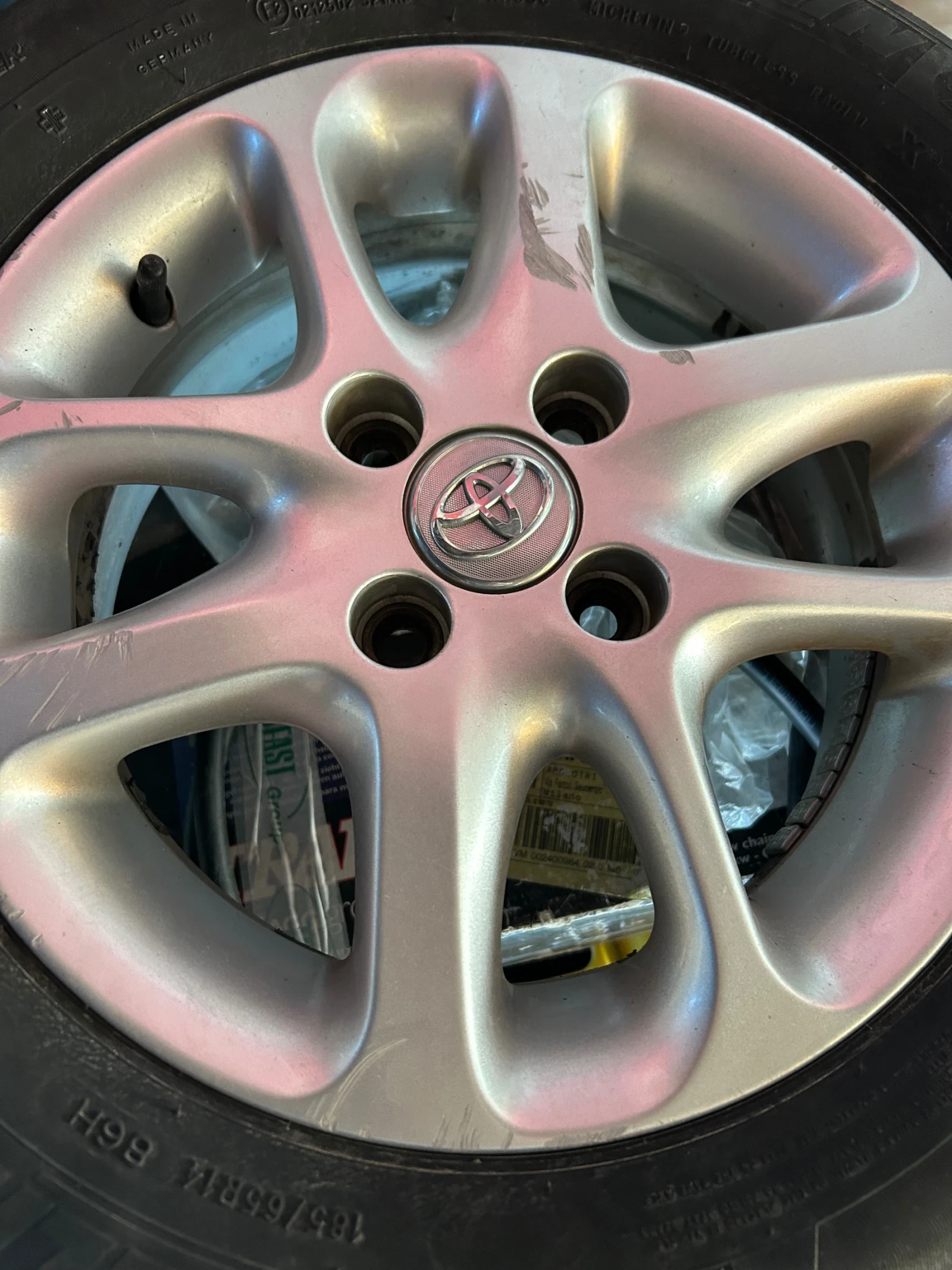 Toyota Yaris perfekt, снимка 15 - Автомобили и джипове - 53811493