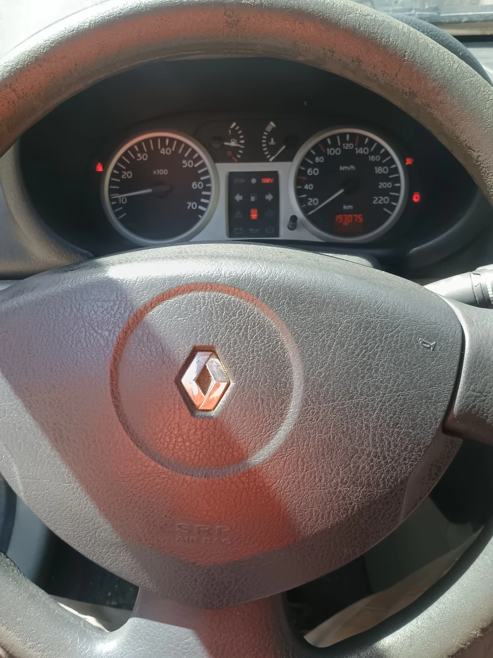 Renault Clio 1.2 бензин, снимка 7 - Автомобили и джипове - 54227146