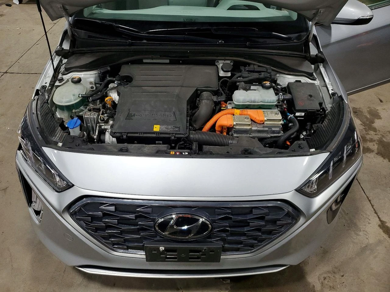 Hyundai Ioniq 1.6l Plug-In Hybrid Sel | Mobile.bg � ����������� 11