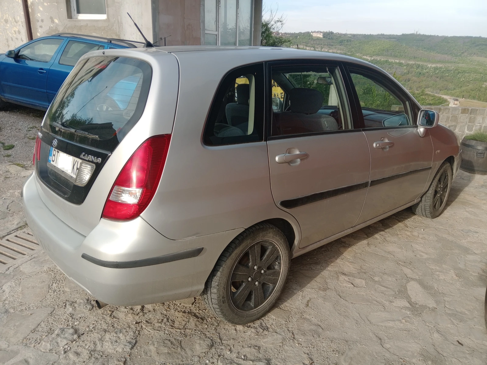 Suzuki Liana, снимка 2 - Автомобили и джипове - 54465935