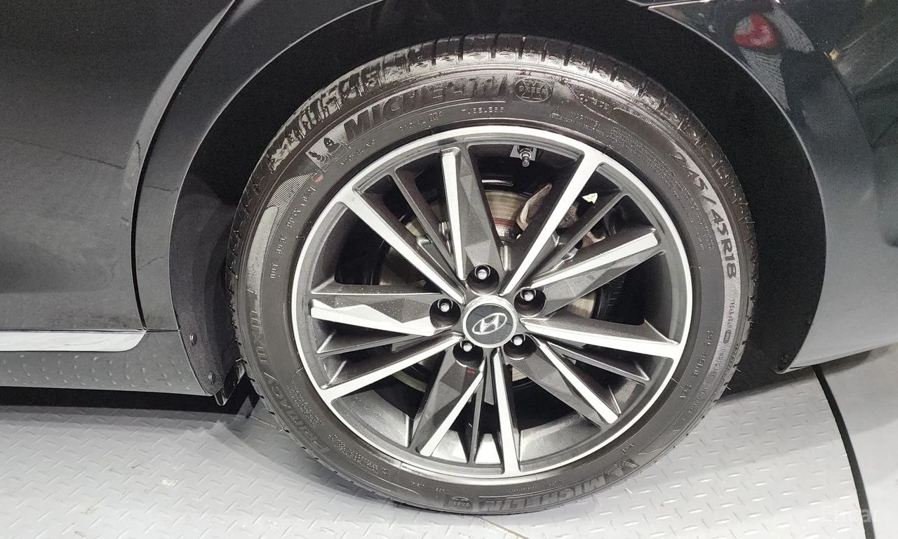 Hyundai Grandeur 3.3* EXCLUSIVE* ПОДГРЕВ* ОБДУХВАНЕ* LANE* ASSIST* , снимка 5 - Автомобили и джипове - 54575767
