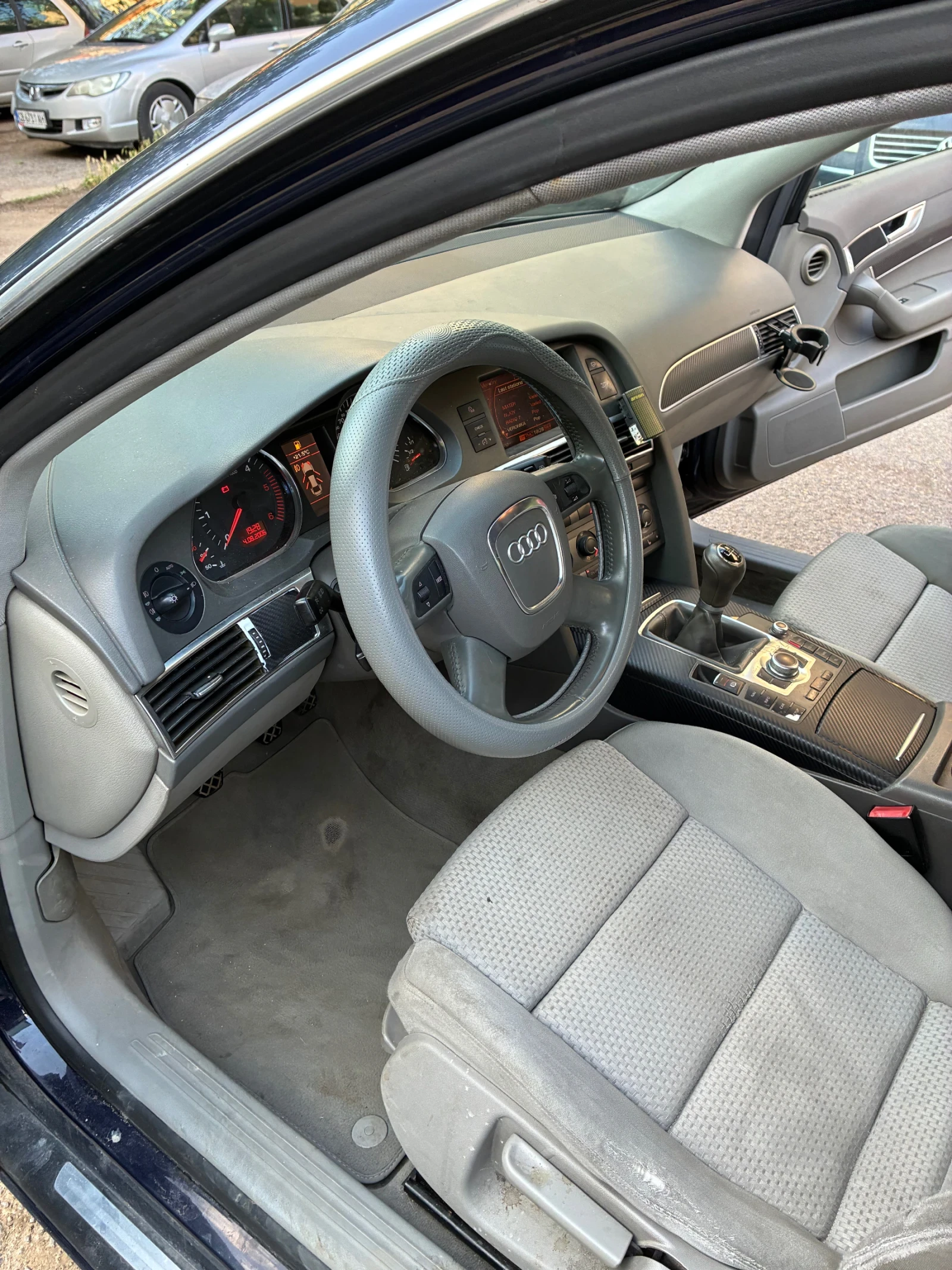 Audi A6 2.0TDI, снимка 12 - Автомобили и джипове - 54794275