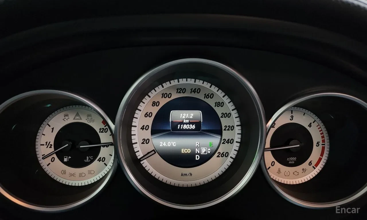 Mercedes-Benz CLS 250 4MATIC/FACE/204HP/BLUETECK/NAVI/LED/CAM/ВНОС КОРЕЯ, снимка 8 - Автомобили и джипове - 54931700