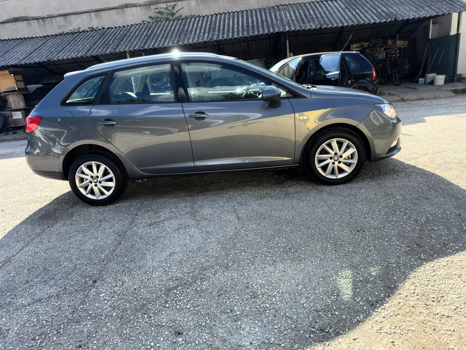 Seat Ibiza 1.6 TDI 105 к.с., снимка 7 - Автомобили и джипове - 54987600