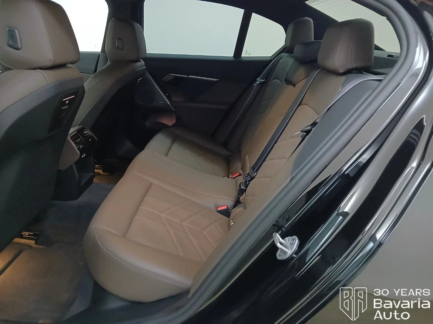 BMW 520 d M Sport Paket Steptronic, снимка 8 - Автомобили и джипове - 55282496