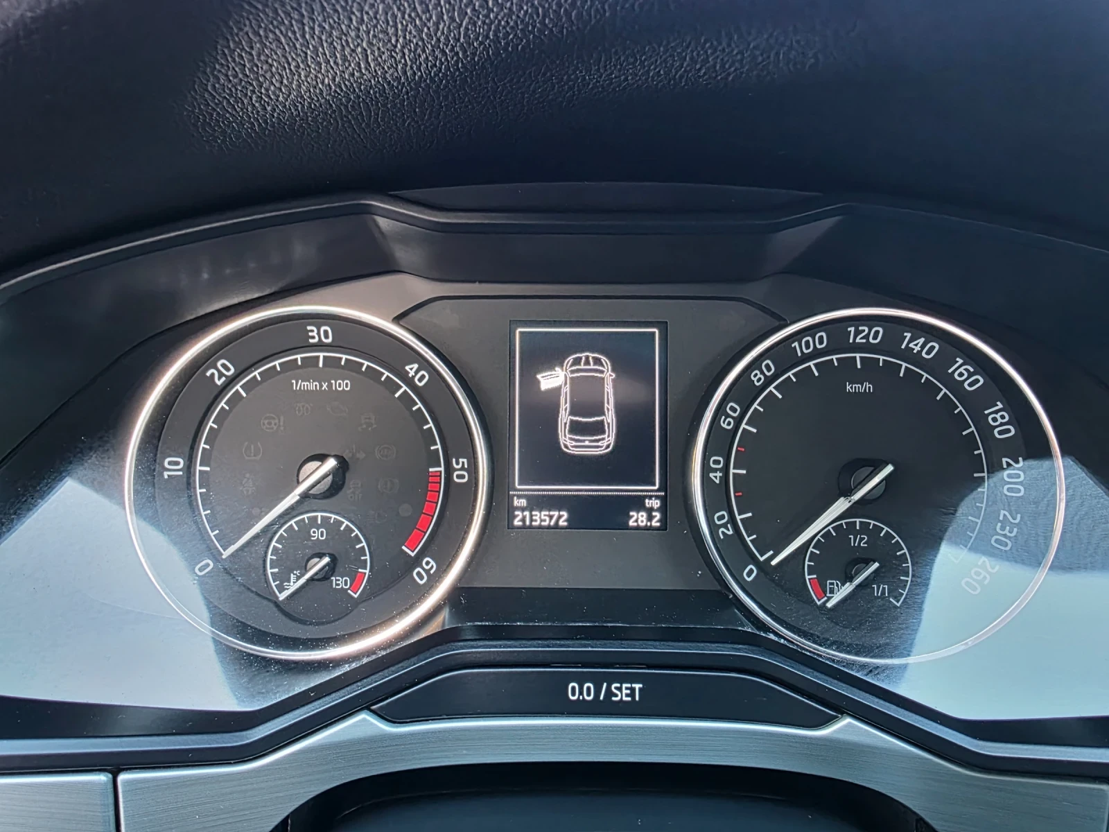 Skoda Superb 2.0TDI 150КС ITALY УНИКАТ, снимка 16 - Автомобили и джипове - 55327239