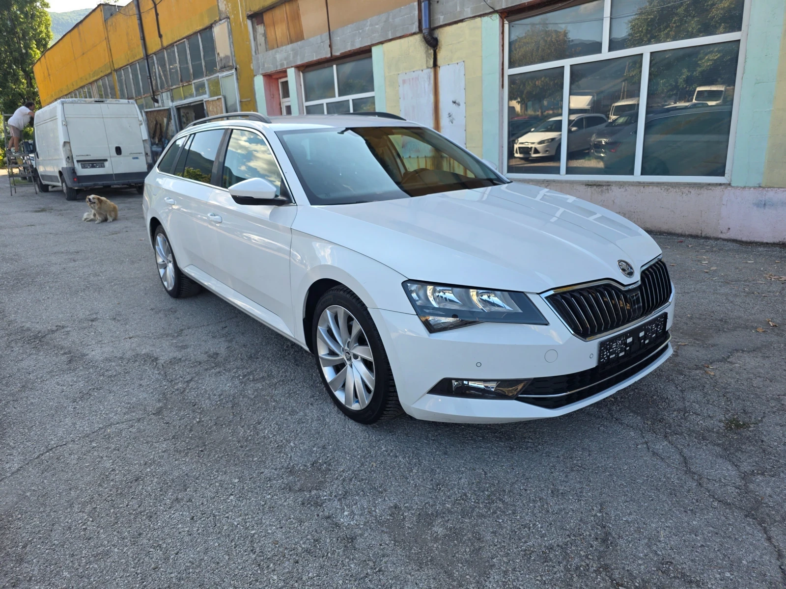 Skoda Superb 2.0TDI 150КС ITALY УНИКАТ, снимка 3 - Автомобили и джипове - 55327239