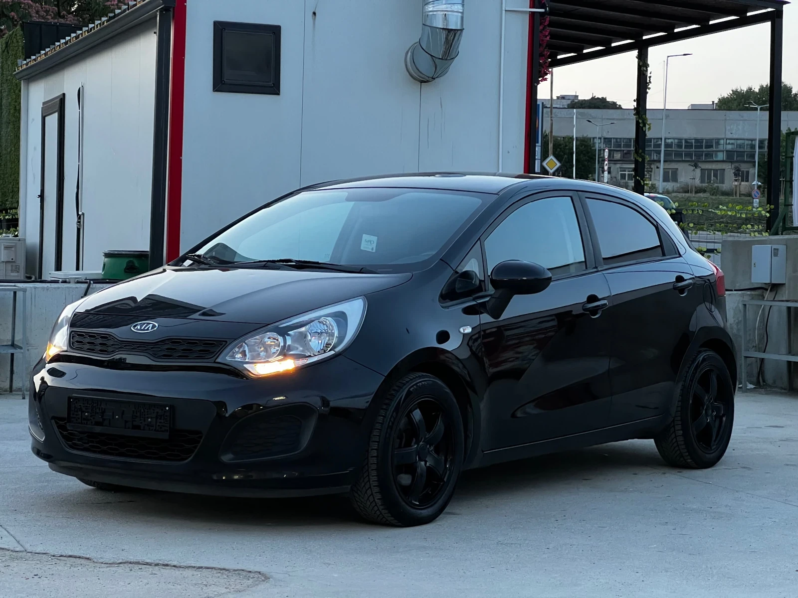 Kia Rio 1.4i 109hp, снимка 2 - Автомобили и джипове - 55418201