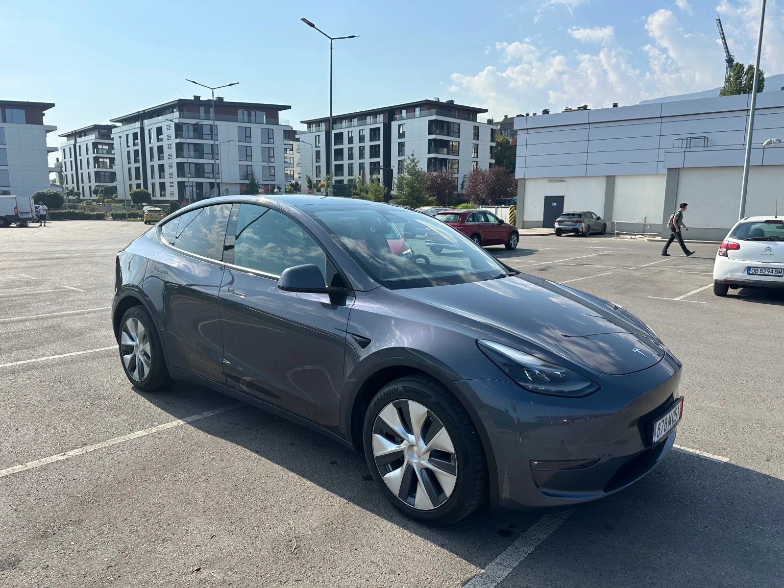 Tesla Model Y, снимка 2 - Автомобили и джипове - 55798244