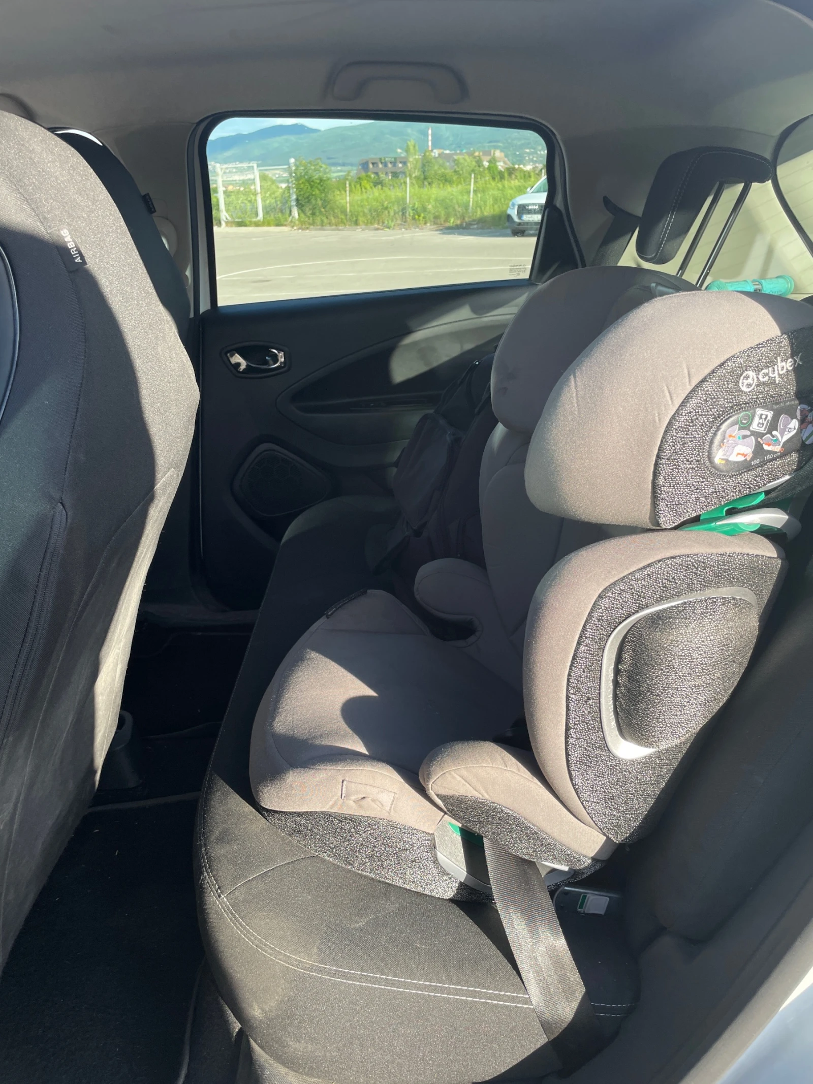 Renault Zoe 41kW, снимка 9 - Автомобили и джипове - 55844998