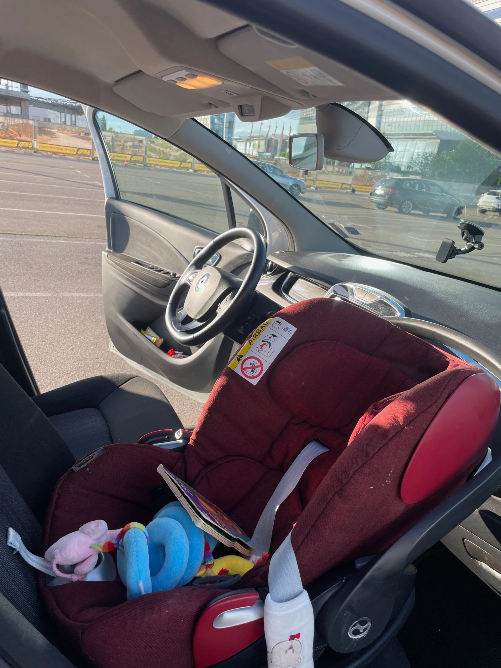 Renault Zoe 41kW, снимка 11 - Автомобили и джипове - 55844998