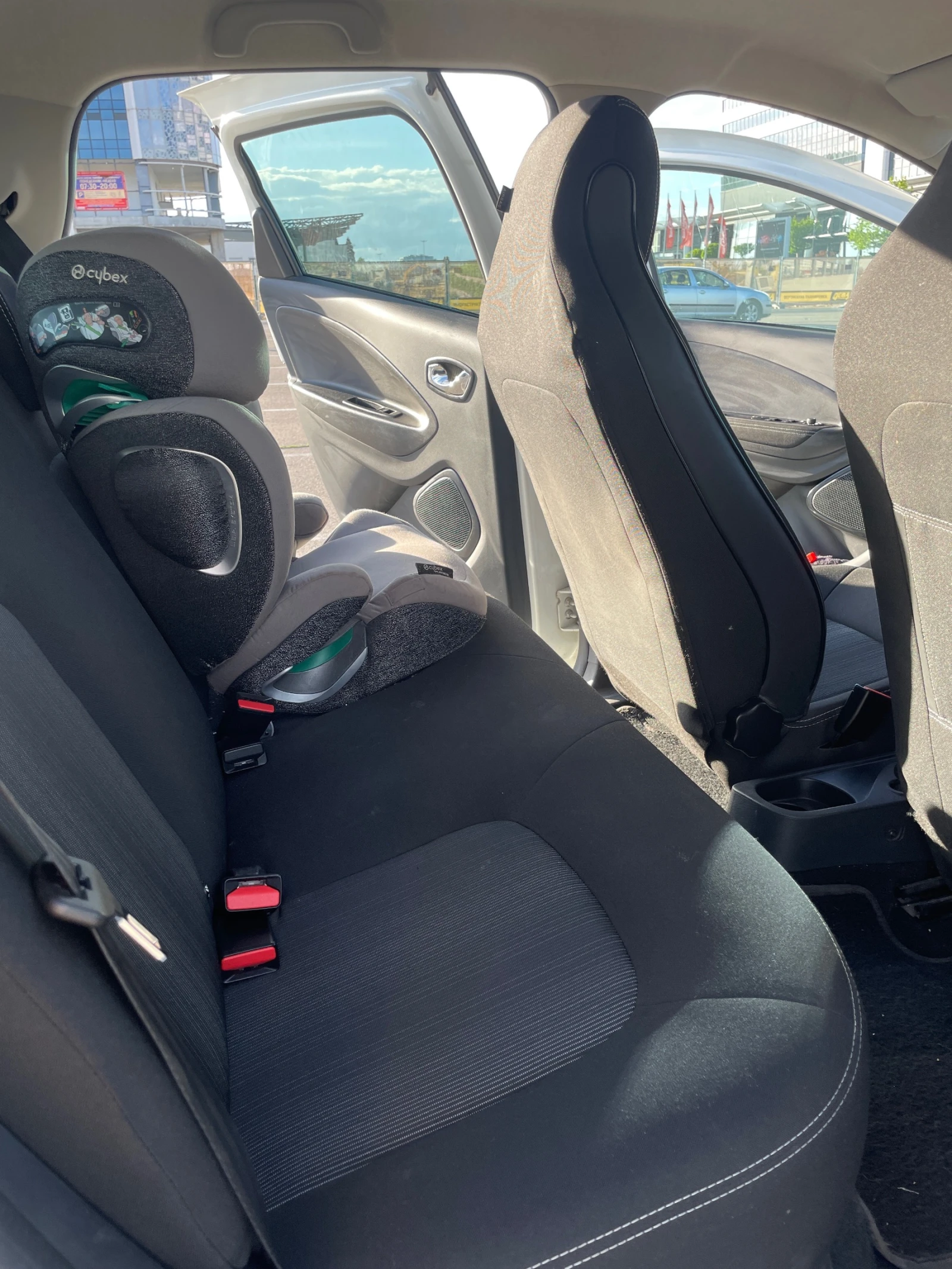 Renault Zoe 41kW, снимка 10 - Автомобили и джипове - 55844998