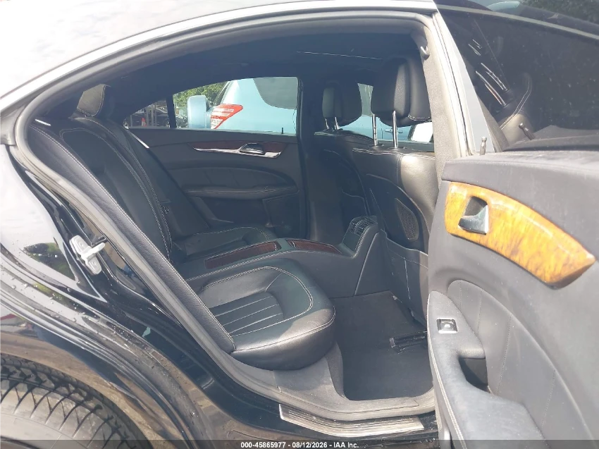 Mercedes-Benz CLS 550 4MATIC - AMG PKG - HARMAN - ОБДУХ - ПОДГРЕВИ , снимка 9 - Автомобили и джипове - 55930616