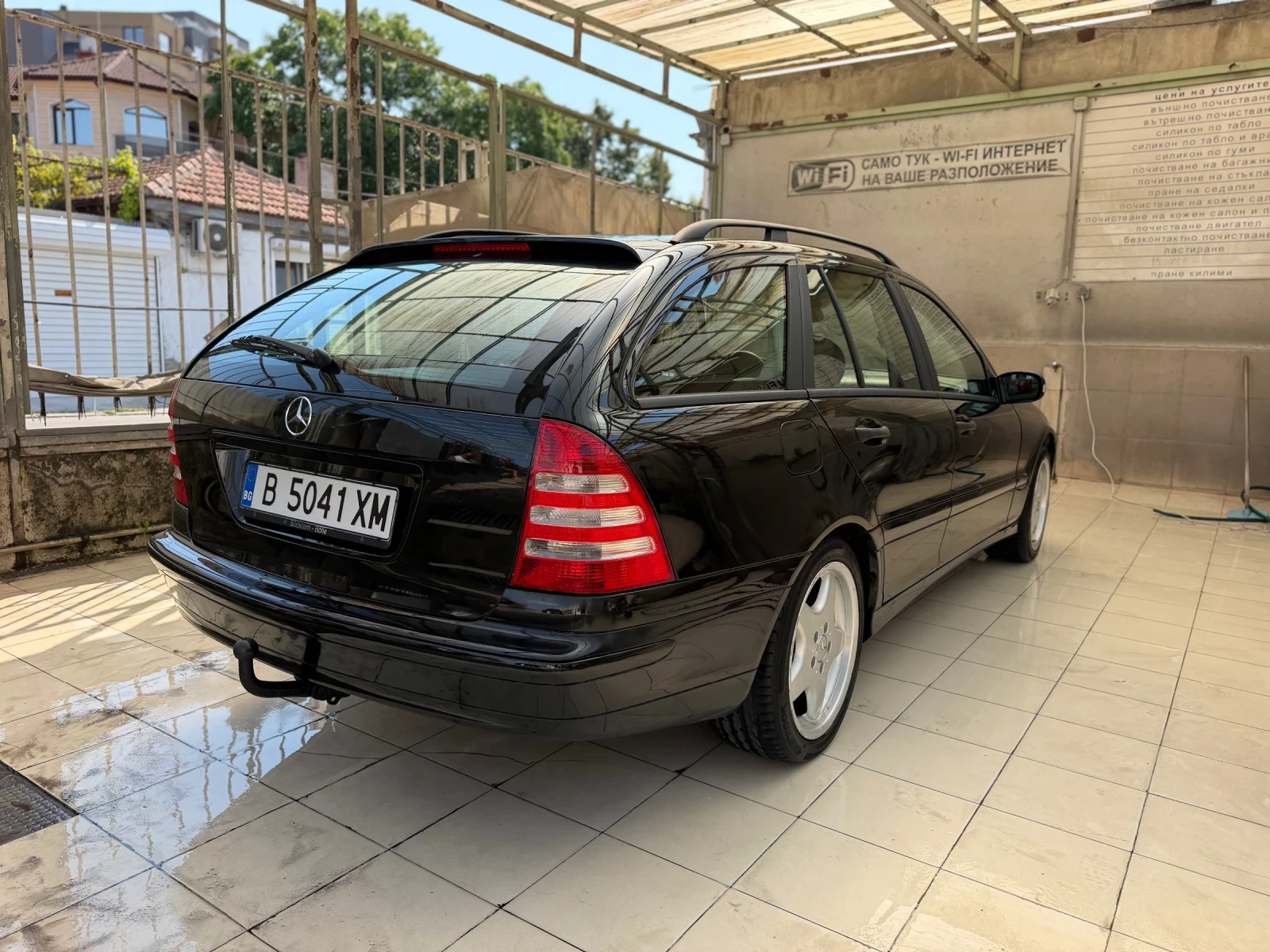 Mercedes-Benz C 220, снимка 4 - Автомобили и джипове - 56054817
