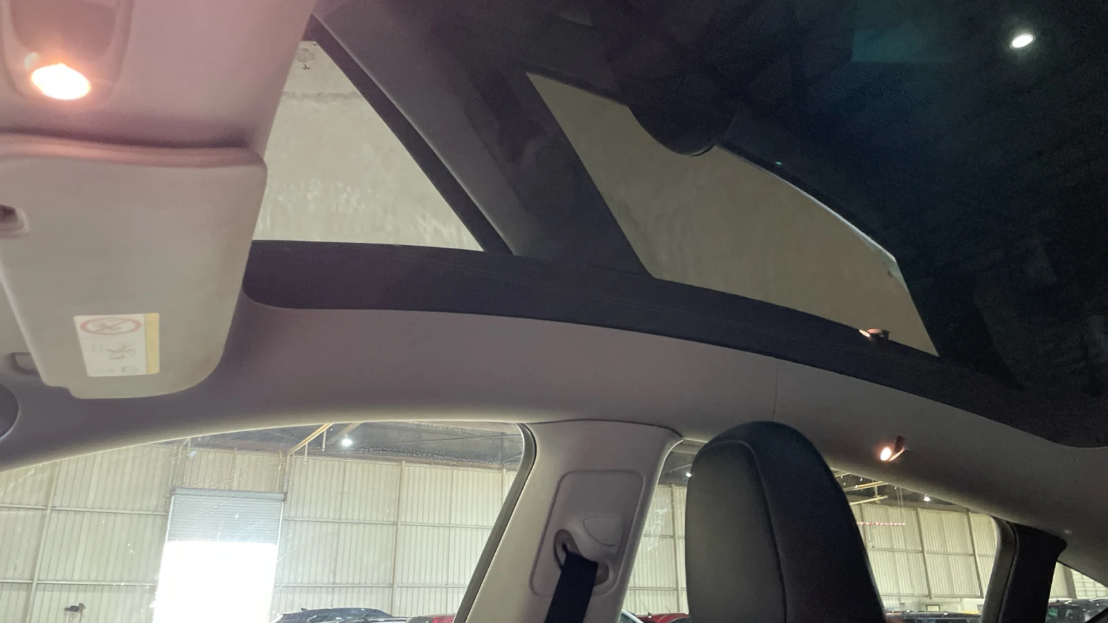 Tesla Model Y Long Range AWD , снимка 9 - Автомобили и джипове - 56228265