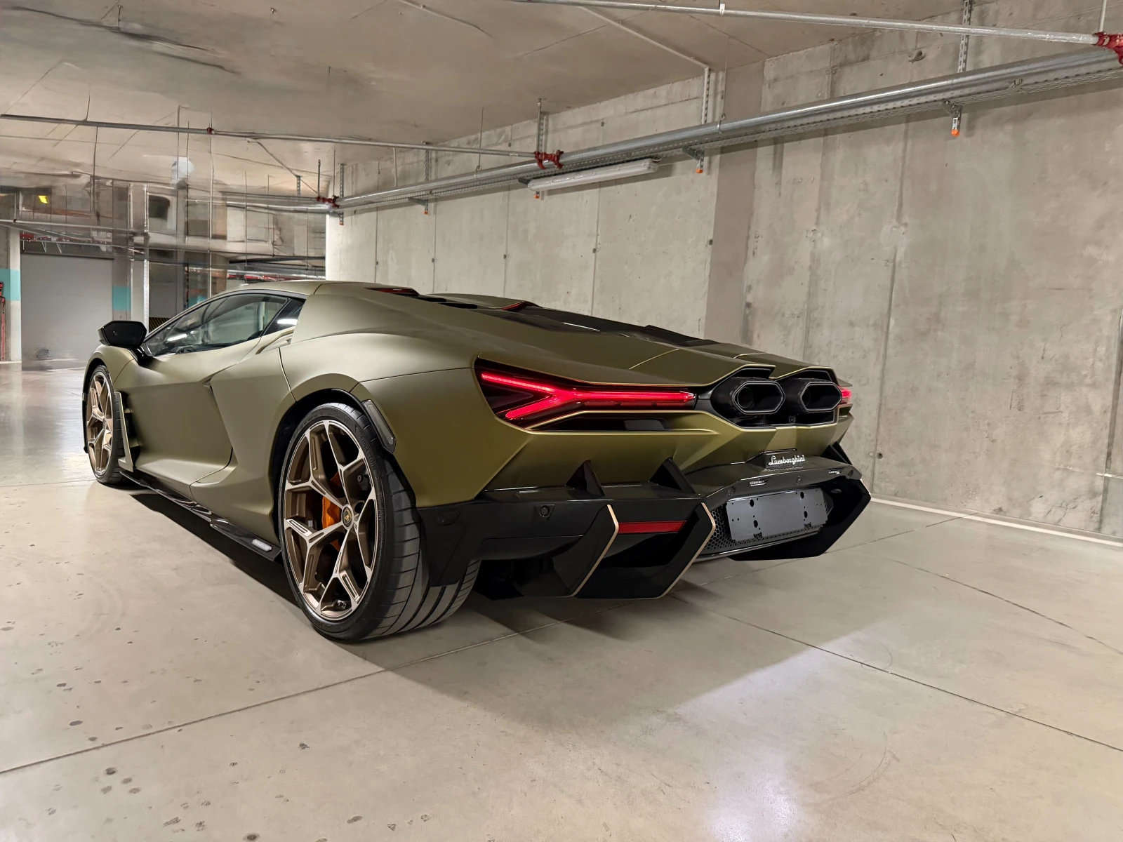 Lamborghini Revuelto �������* Ad Personam* ��� | Mobile.bg � ����������� 8