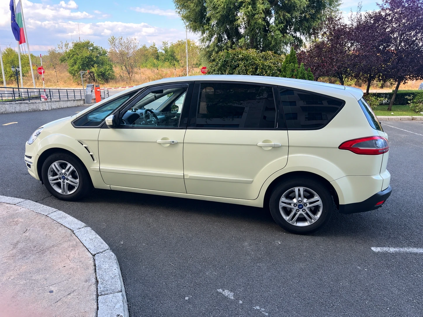 Ford S-Max, снимка 3 - Автомобили и джипове - 56348560