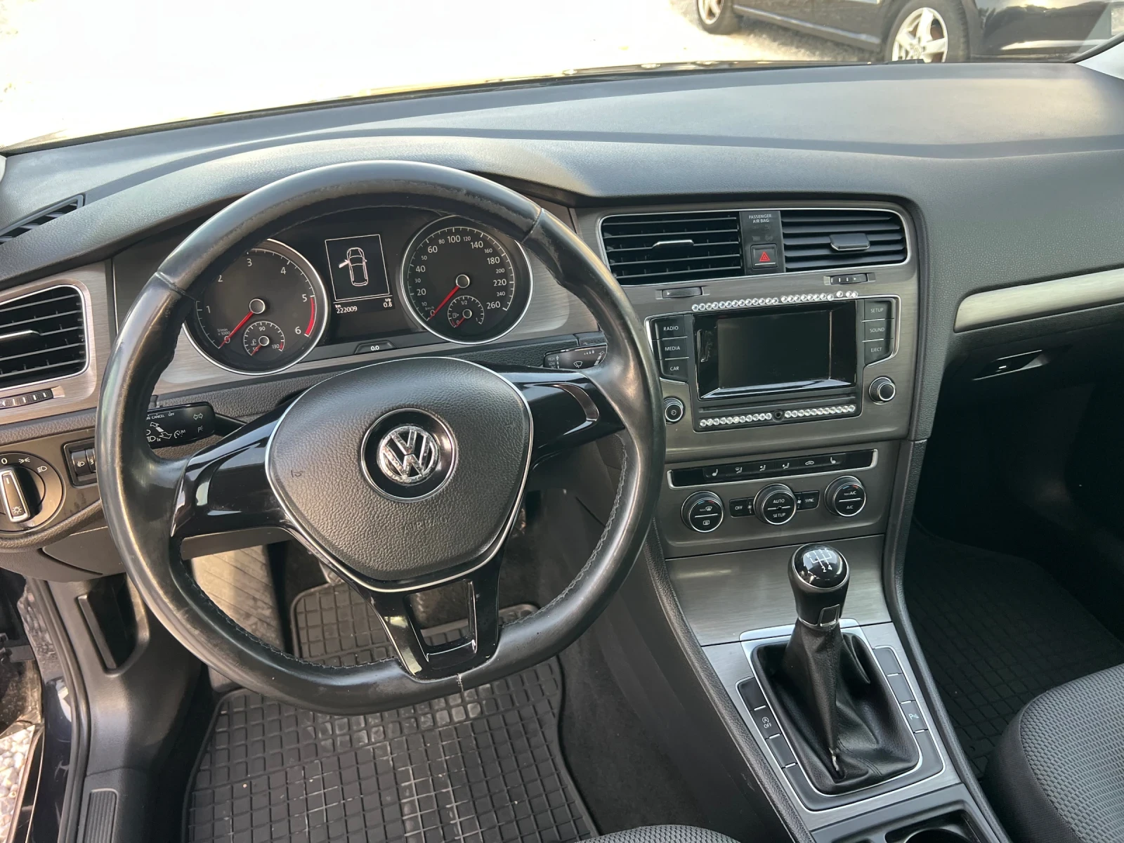 VW Golf 1.6��� 90���� 2013� ������ ��� ���� | Mobile.bg � ����������� 11