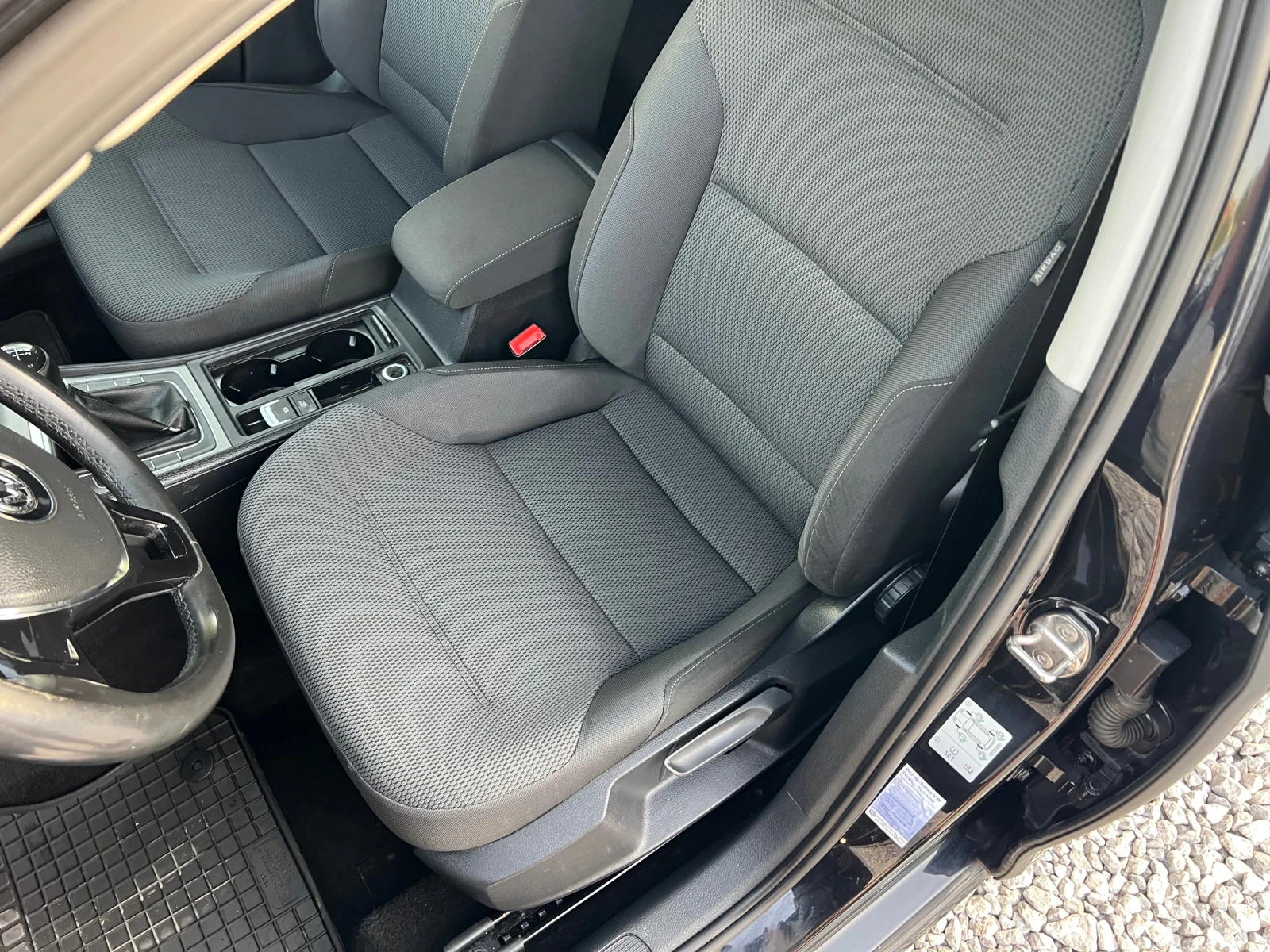 VW Golf 1.6��� 90���� 2013� ������ ��� ���� | Mobile.bg � ����������� 10