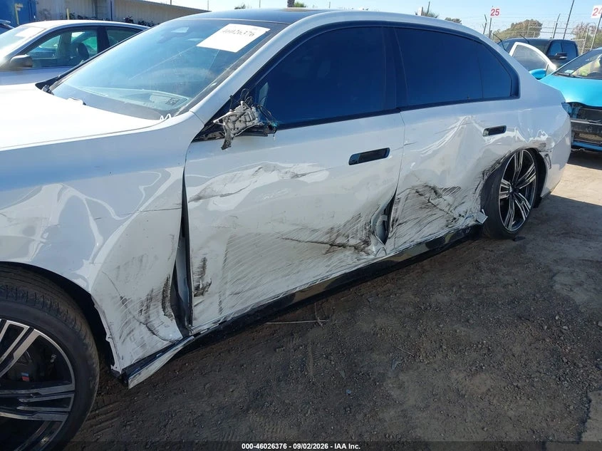 BMW i7 xDrive60, снимка 6 - Автомобили и джипове - 56425022