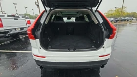 Volvo XC60 T5 Momentum, снимка 10