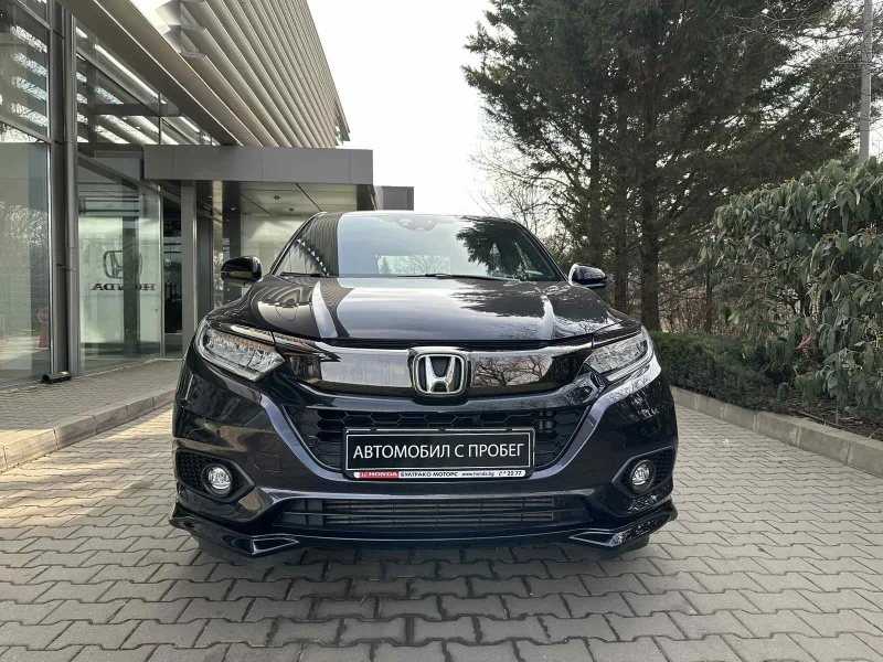 Honda Hr-v 1.5 i-VTEC TURBO Sport, снимка 2 - Автомобили и джипове - 49128571