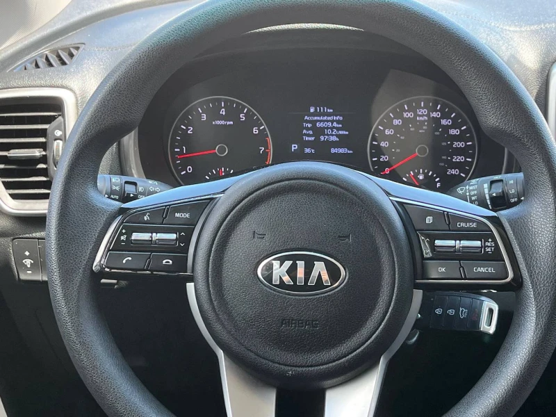 Kia Sportage, снимка 12 - Автомобили и джипове - 52319981